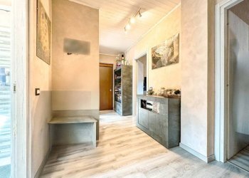 Interno appartamento - Quadrilocale via Ducale 15, Serravalle Sesia - foto 7