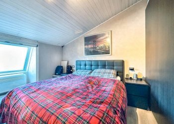 Camera da letto - Quadrilocale via Ducale 15, Serravalle Sesia - foto 12