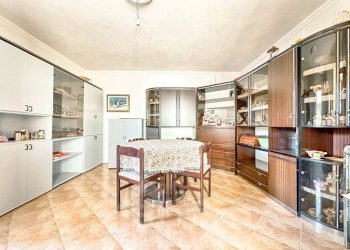 Salone - Appartamento via Cavaglia Sterna 10, Varallo - foto 2