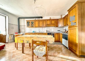Cucina - Appartamento via Cavaglia Sterna 10, Varallo - foto 10