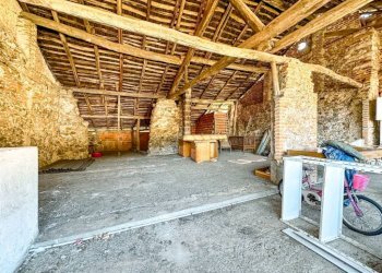 Box auto - Villa a Schiera Frazione plello 107/b, Borgosesia - foto 4