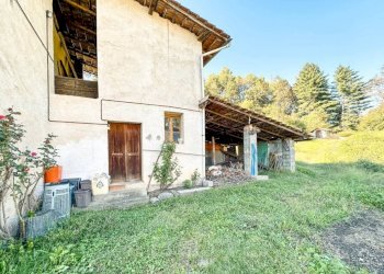 Giardino - Villa a Schiera Frazione plello 107/b, Borgosesia - foto 6