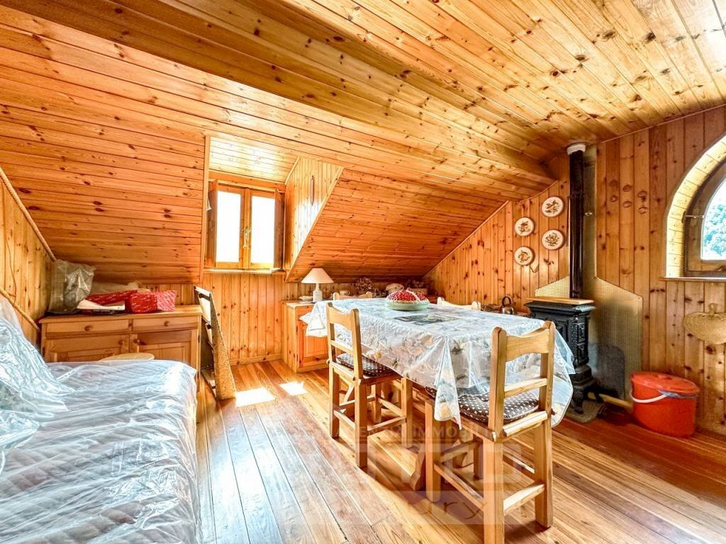 Salone - Trilocale Frazione Cadvilli, Cervatto - foto 3