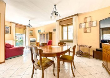 casa vendita bornate salotto3 wmk 0 - Casa indipendente via Monte Grappa n 25, Serravalle Sesia - foto 3