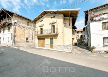 casa vendita bornate esterno wmk 0 - Casa indipendente via Monte Grappa n 25, Serravalle Sesia - foto 17