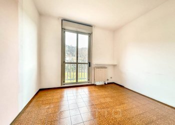 Stanza non arredata - Trilocale via ARGENTI 1/B, Borgosesia - foto 8