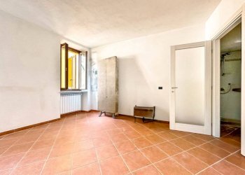 Stanza non arredata - Bilocale via ferrari 46, Valduggia - foto 5