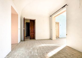 Stanza non arredata - Villa a Schiera via Mazzini, Lozzolo - foto 10