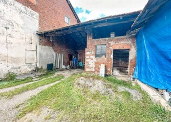 Cortile interno - Casa indipendente vicolo Ceraia, 34, Cavallirio - foto 26