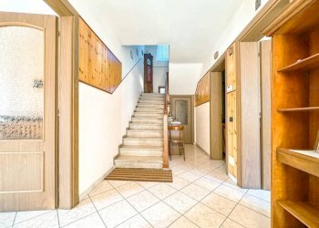 Interno palazzo - Independent house FRAZIONE PLELLO 119, Borgosesia - photo 4