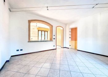 Stanza non arredata - Independent house FRAZIONE PLELLO 119, Borgosesia - photo 11