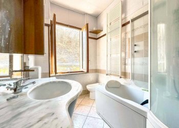 Bagno - Independent house FRAZIONE PLELLO 119, Borgosesia - photo 27