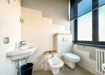 Bagno - Capannone via Ottaviano 45, Gattinara - foto 16