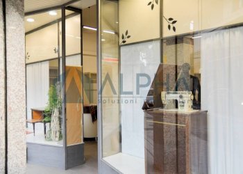 Interno palazzo - Negozio via Alfredo Panzini, Bellaria-Igea Marina - foto 2