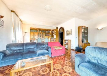 Salone - Casa indipendente via Tancognino 38, Gozzano - foto 4