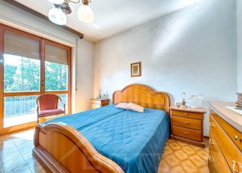 Camera da letto - Casa indipendente via Tancognino 38, Gozzano - foto 25