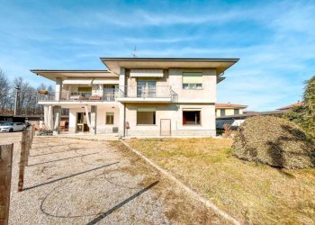 Facciata - Trilocale via Novara, 188/a, Borgomanero - foto 1