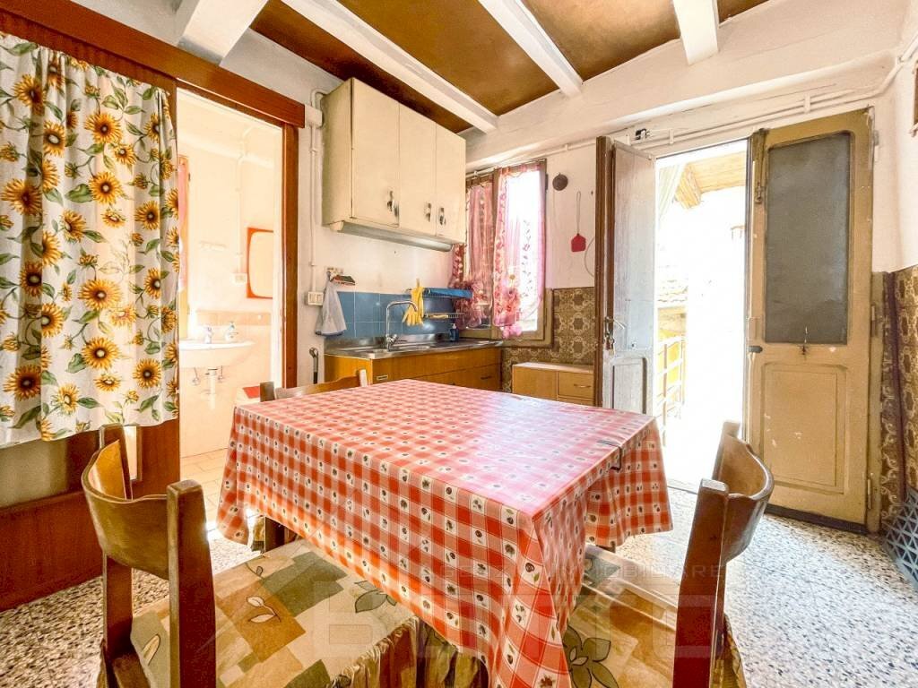 casa vendita soriso cucina2 wmk 0 - Bilocale via mongini 22, Soriso - foto 1