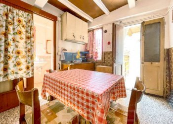 casa vendita soriso cucina2 wmk 0 - Bilocale via mongini 22, Soriso - foto 1