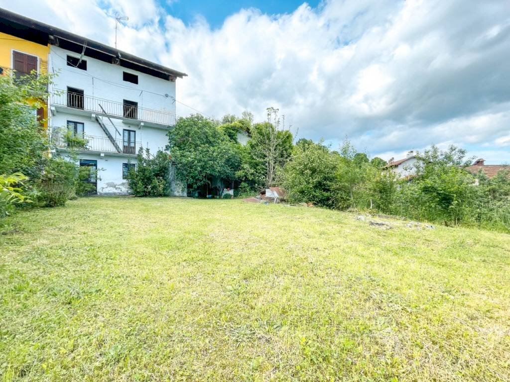 casa vendita borgomanero esterno wmk 0 - Terraced Villa via casale canuggioni 28, Borgomanero - photo 2