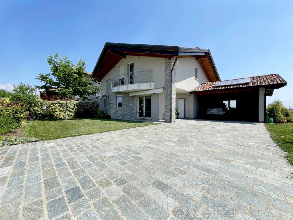 casa vendita gargallo esterno - Villa a Schiera via panighera 17, Gargallo - foto 1