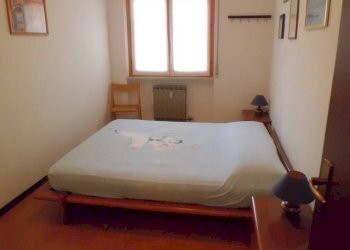 Camera da letto - Bilocale via Tagliasacchi, 35, Ceriale - foto 5