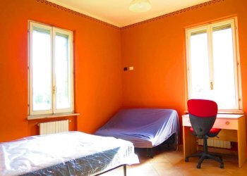 Camera da letto - Appartamento via Renzo Ildebrando Bocchi, 21, Parma - foto 14