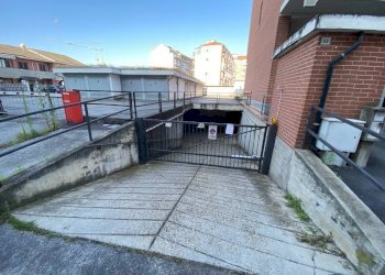 Ingresso - Box via Federico Sura, 53, Carmagnola - foto 2