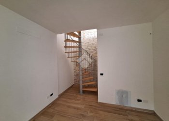Three-room apartment Via Crivelli, Magenta - photo 11