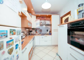 Four-room apartment Via Corrado Mantoni, Roma - photo 12