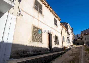 Casa indipendente Via Umberto I, n., Luras - foto 1