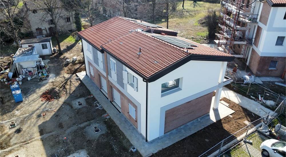 Semi-detached Villa Valsamoggia - photo 1