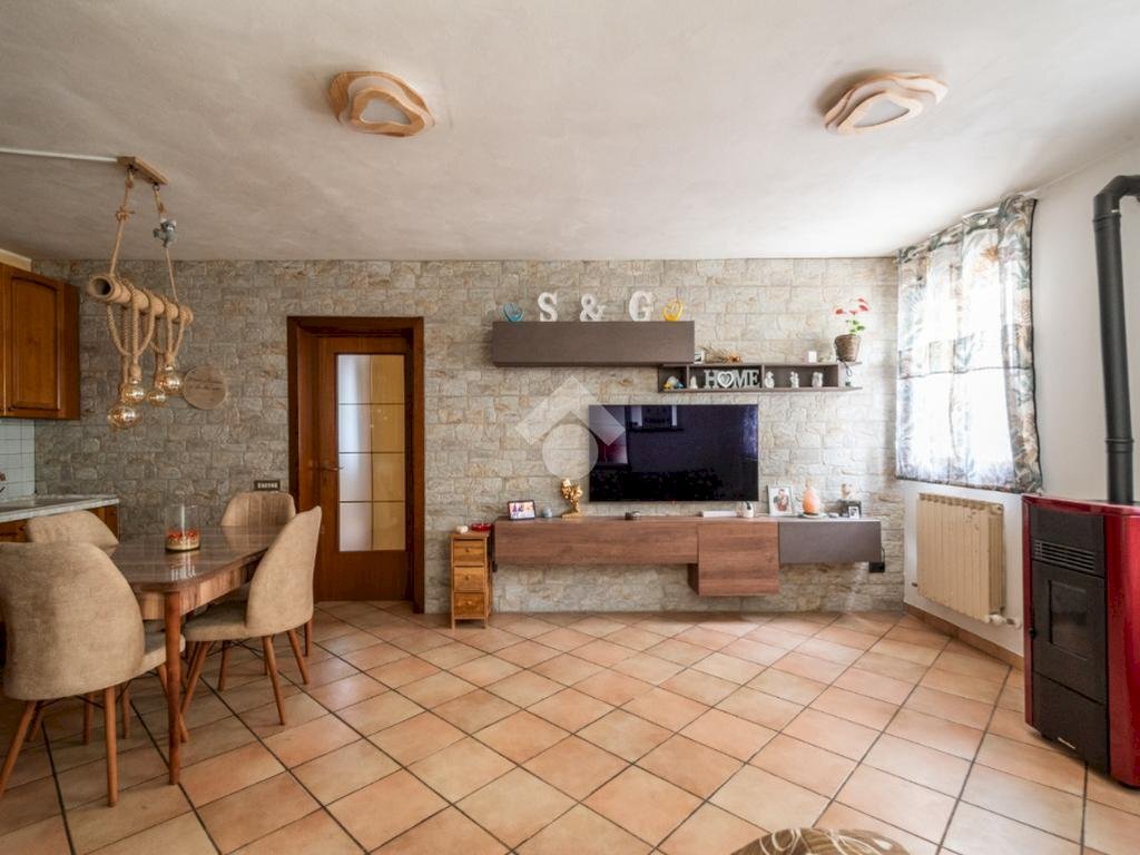 Villa a Schiera Viale Medaglie D'oro, Novi di Modena - foto 1