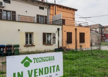 Villa a Schiera Viale Medaglie D'oro, Novi di Modena - foto 3