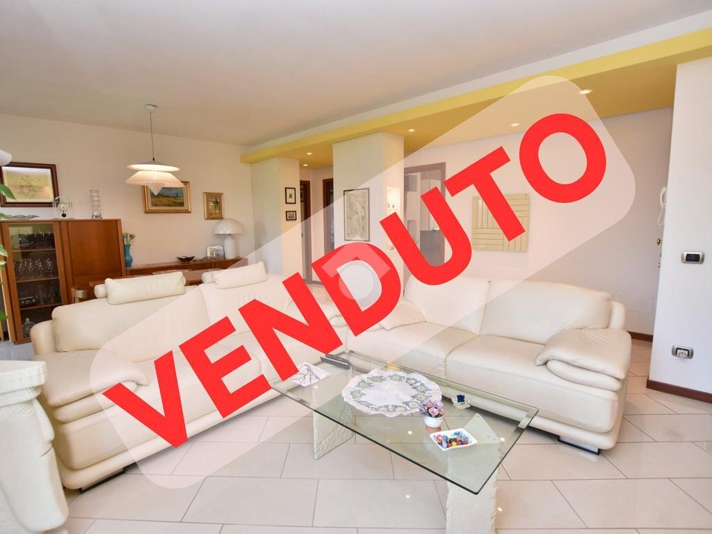 Three-room apartment Via pietro nenni, Vignate - photo 1