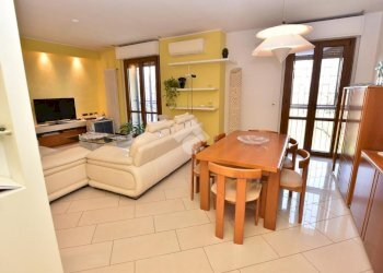 Three-room apartment Via pietro nenni, Vignate - photo 4