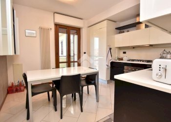 Three-room apartment Via pietro nenni, Vignate - photo 9