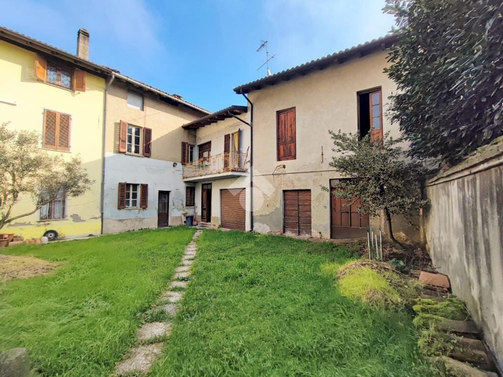 Casa indipendente Piazza Perino, Volpedo - foto 1