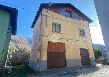 Casa indipendente Via insurrezione d'aprile, Montoggio - foto 27
