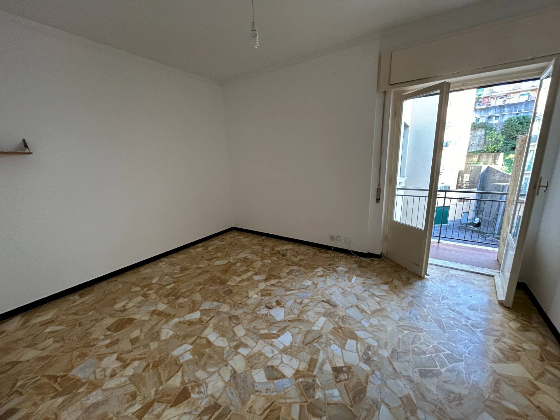 Apartment Via Francesco Pastonchi, Genova (neighborhood Marassi) - photo 3