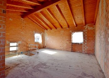 Stanza non arredata - Villa via Bisalta, Pianfei - foto 9