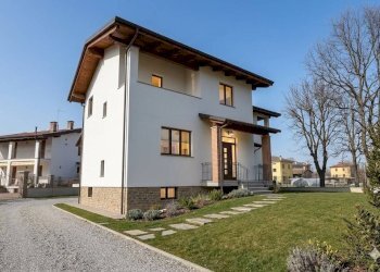 Facciata - Villa via Bisalta, Pianfei - foto 2
