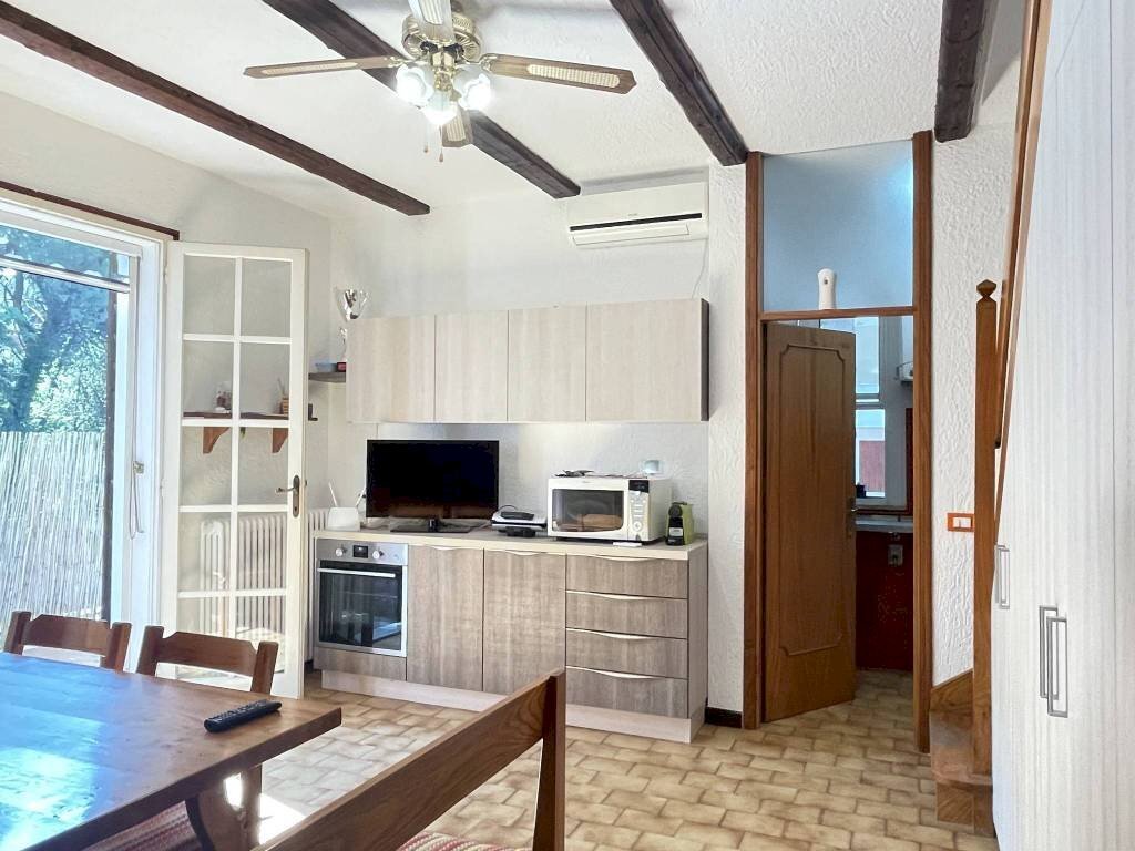 Sala da pranzo - Quadrilocale viale Italia, Ravenna (zona Porto Corsini) - foto 3