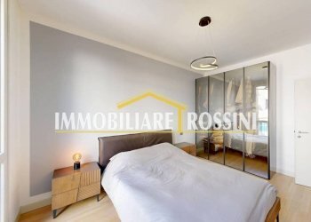 Camera da letto - Bilocale via Carlo Robbioni, 8, Varese - foto 18