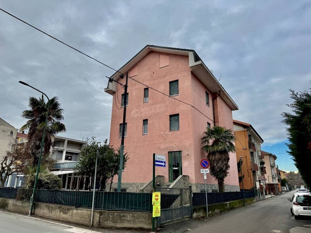 Facciata - Stable - Palace via Montegrappa, 16, Orbassano - photo 2