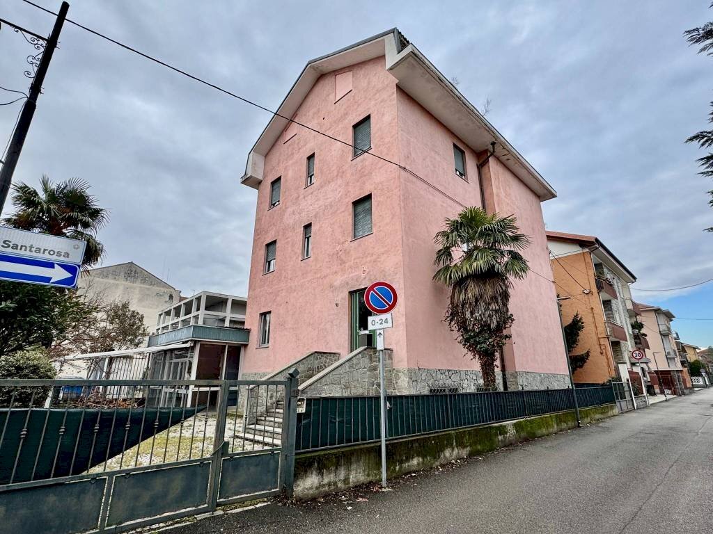 Facciata - Stable - Palace via Montegrappa, 16, Orbassano - photo 3