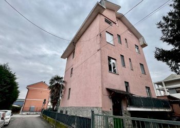 Facciata - Stabile - Palazzo via Montegrappa, 16, Orbassano - foto 4