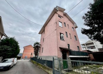 Facciata - Stabile - Palazzo via Montegrappa, 16, Orbassano - foto 5
