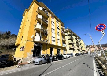 Quadrilocale Via Fratelli Canepa, Serra Riccò - foto 1