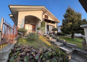 Villa Via Don Aldo Martini, Airasca - foto 1